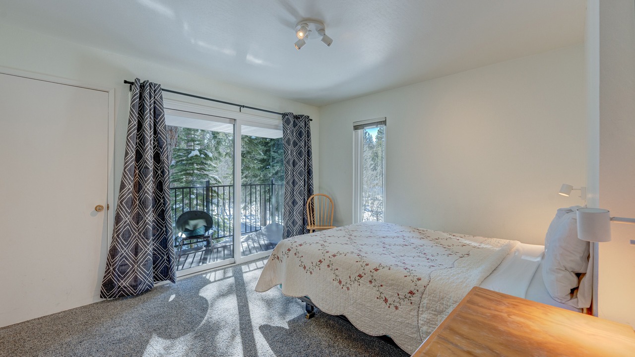 Photo of Bedroom in Carnelian Woods