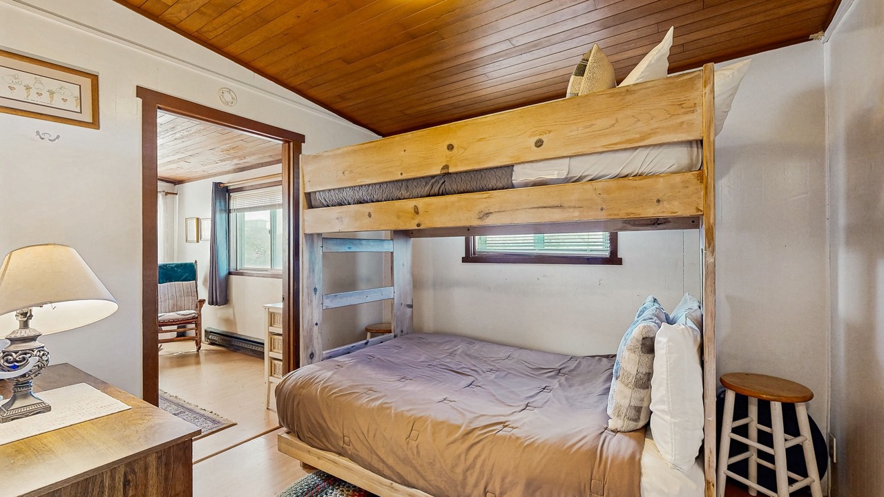 Photo of Bedroom in Yachats