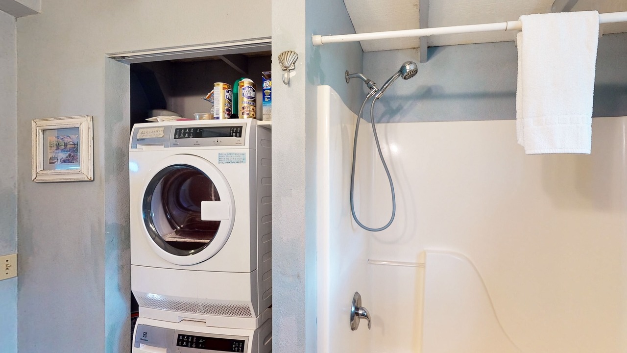 Photo of Bathroom in Yachats