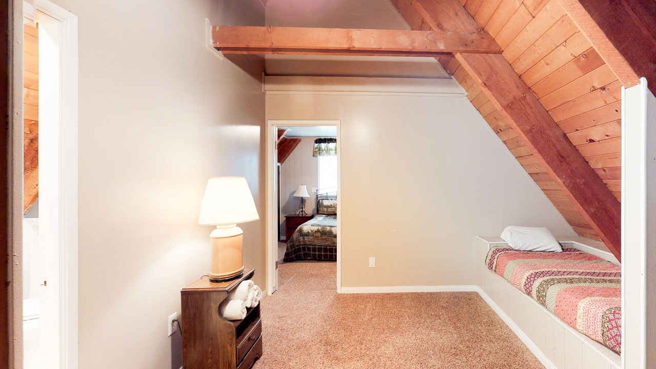 Photo of Bedroom in Shaver Lake