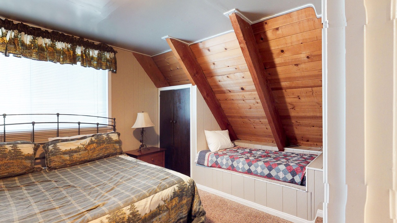 Photo of Bedroom in Shaver Lake