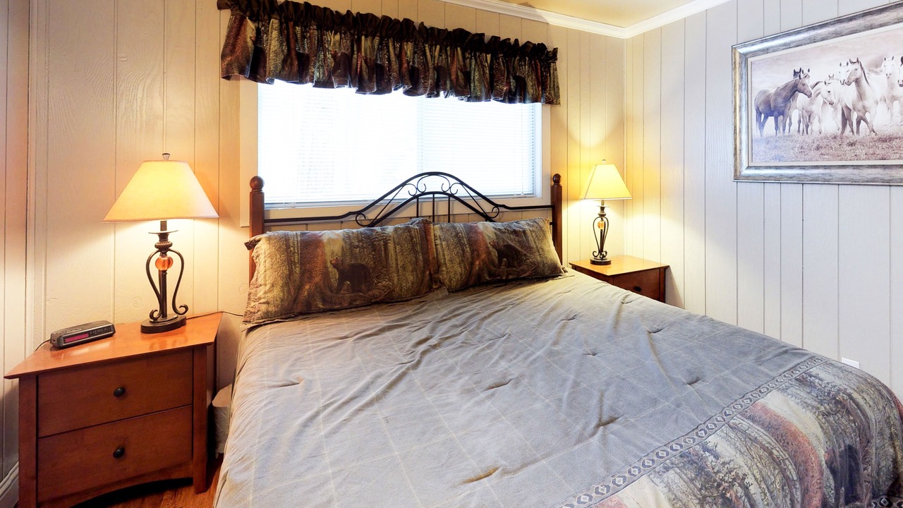 Photo of Bedroom in Shaver Lake