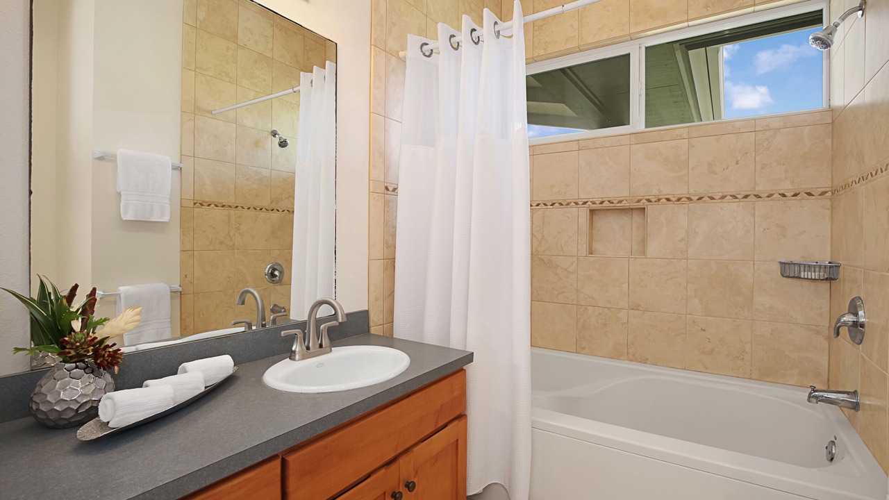 Photo of Bathroom in Wainiha