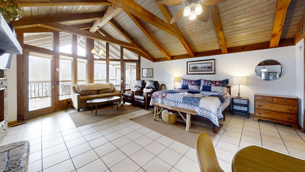 Photo of Bedroom in Townsend
