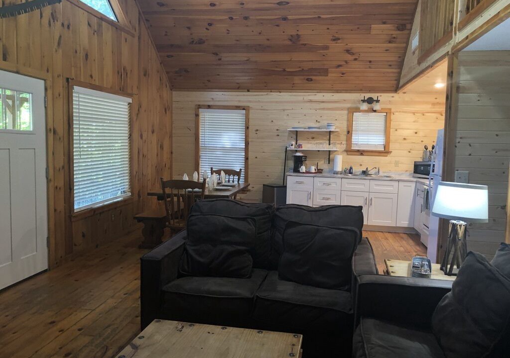 Photo of Livingroom in Broken Bow