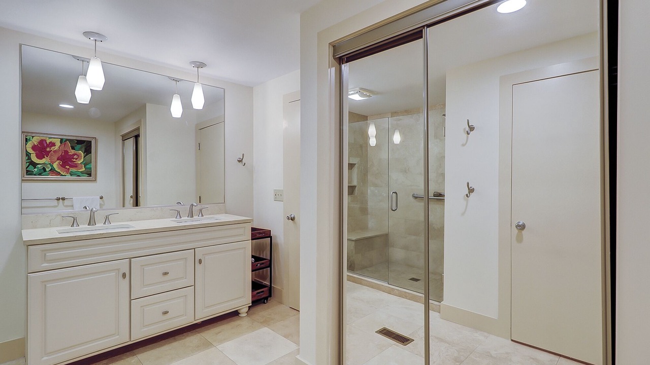 Photo of Bathroom in South Beach
