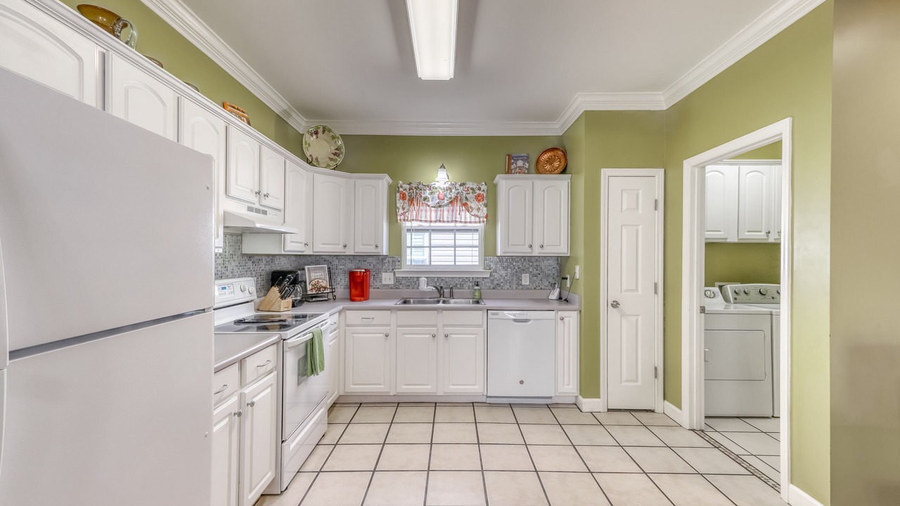 Photo of Kitchen in Saint Simons Island