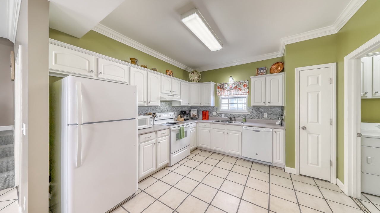 Photo of Kitchen in Saint Simons Island