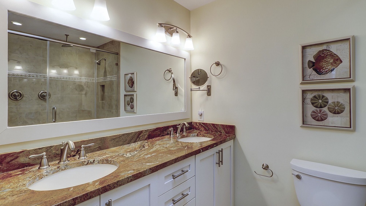Photo of Bathroom in Heritage Woods