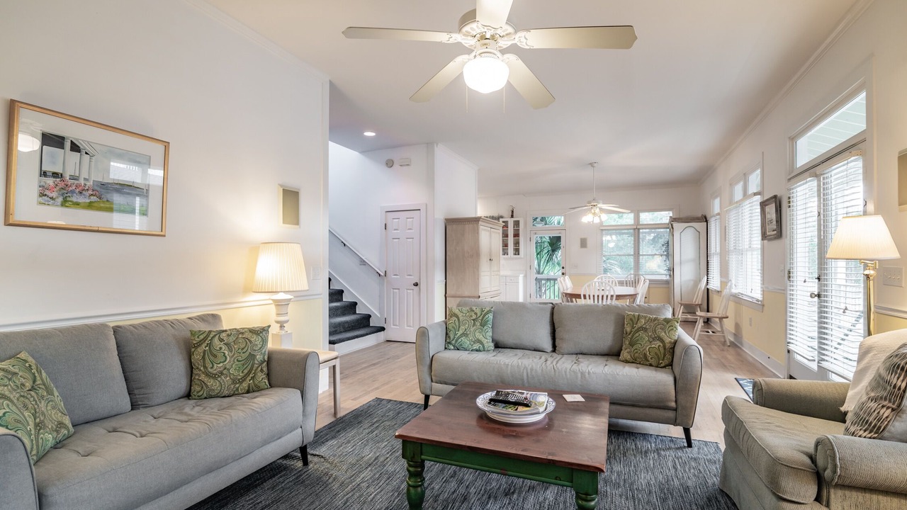 Photo of Livingroom in Litchfield by the Sea