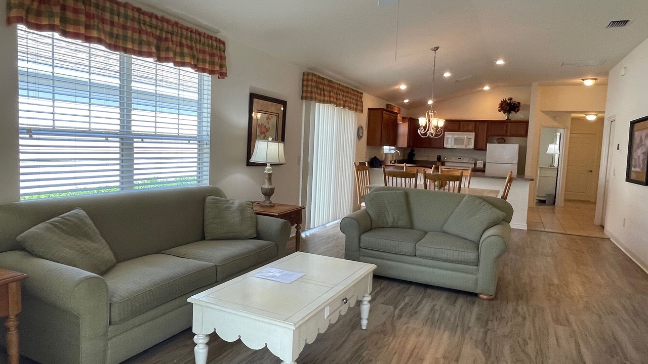 Photo of Livingroom in Lake Sumter Landing