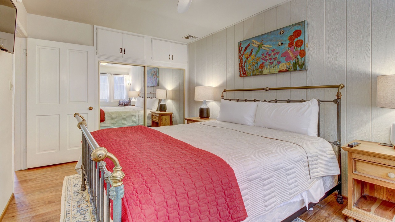 Photo of Bedroom in Idyllwild