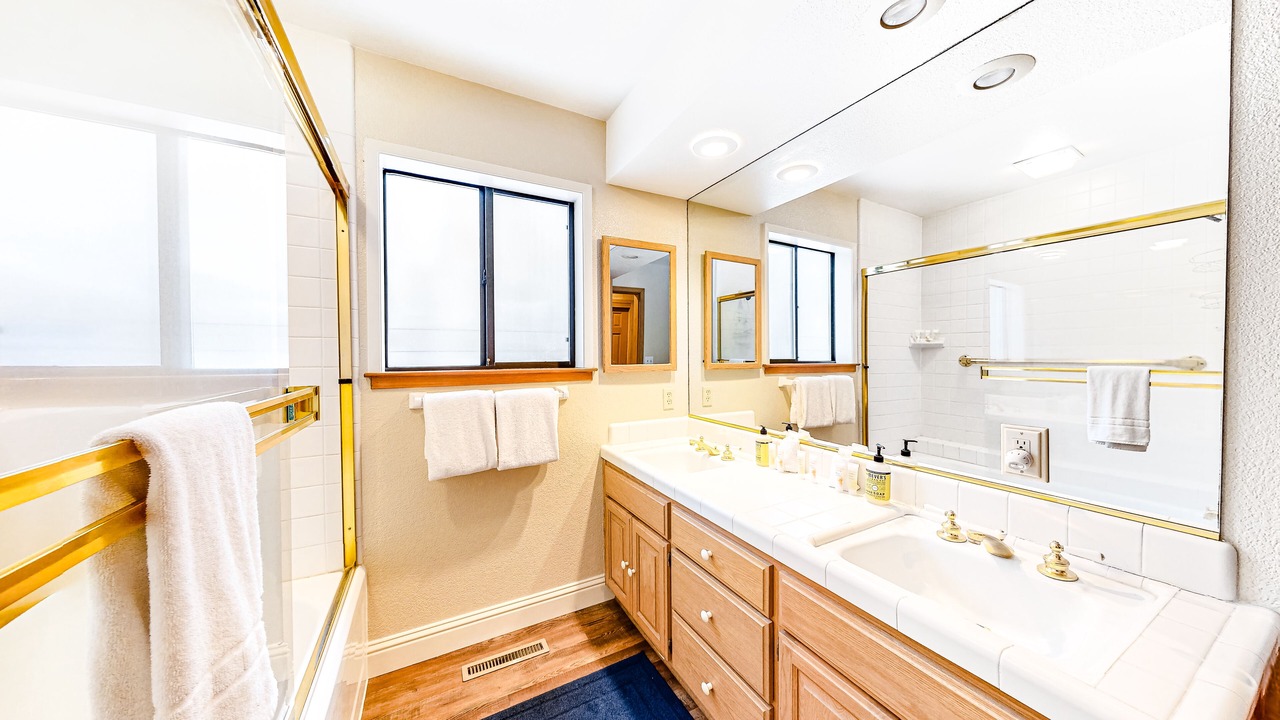 Photo of Bathroom in Tahoe Pines
