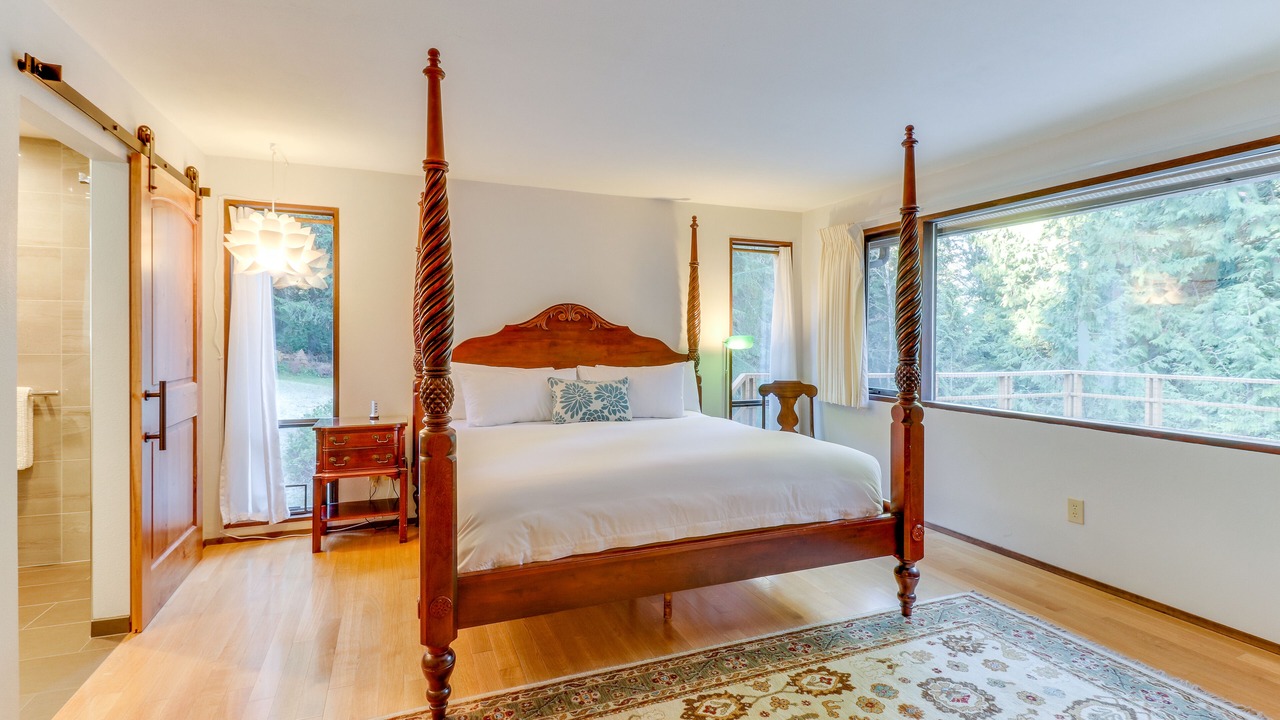 Photo of Bedroom in Port Angeles