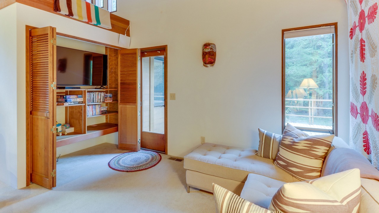 Photo of Livingroom in Port Angeles