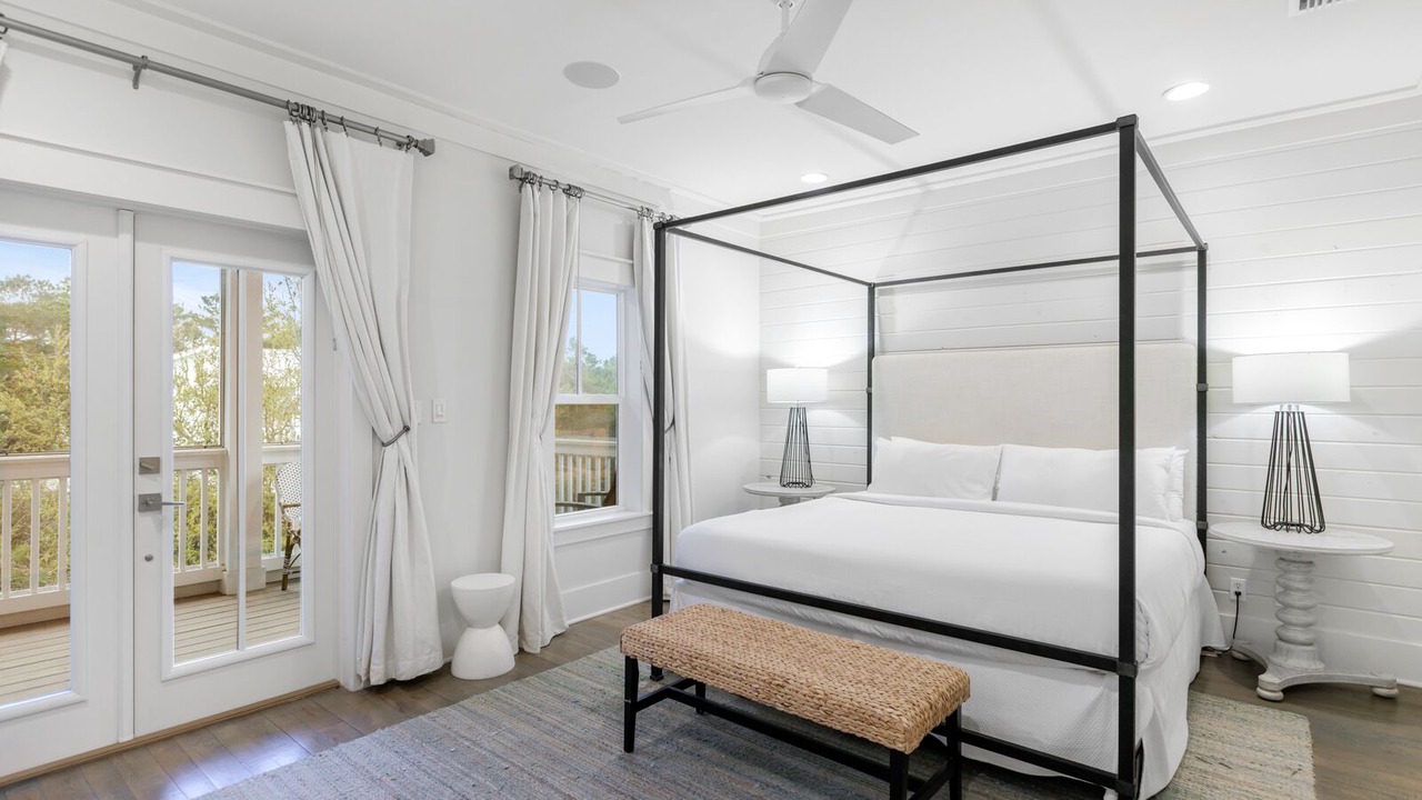 Photo of Bedroom in Santa Rosa Beach