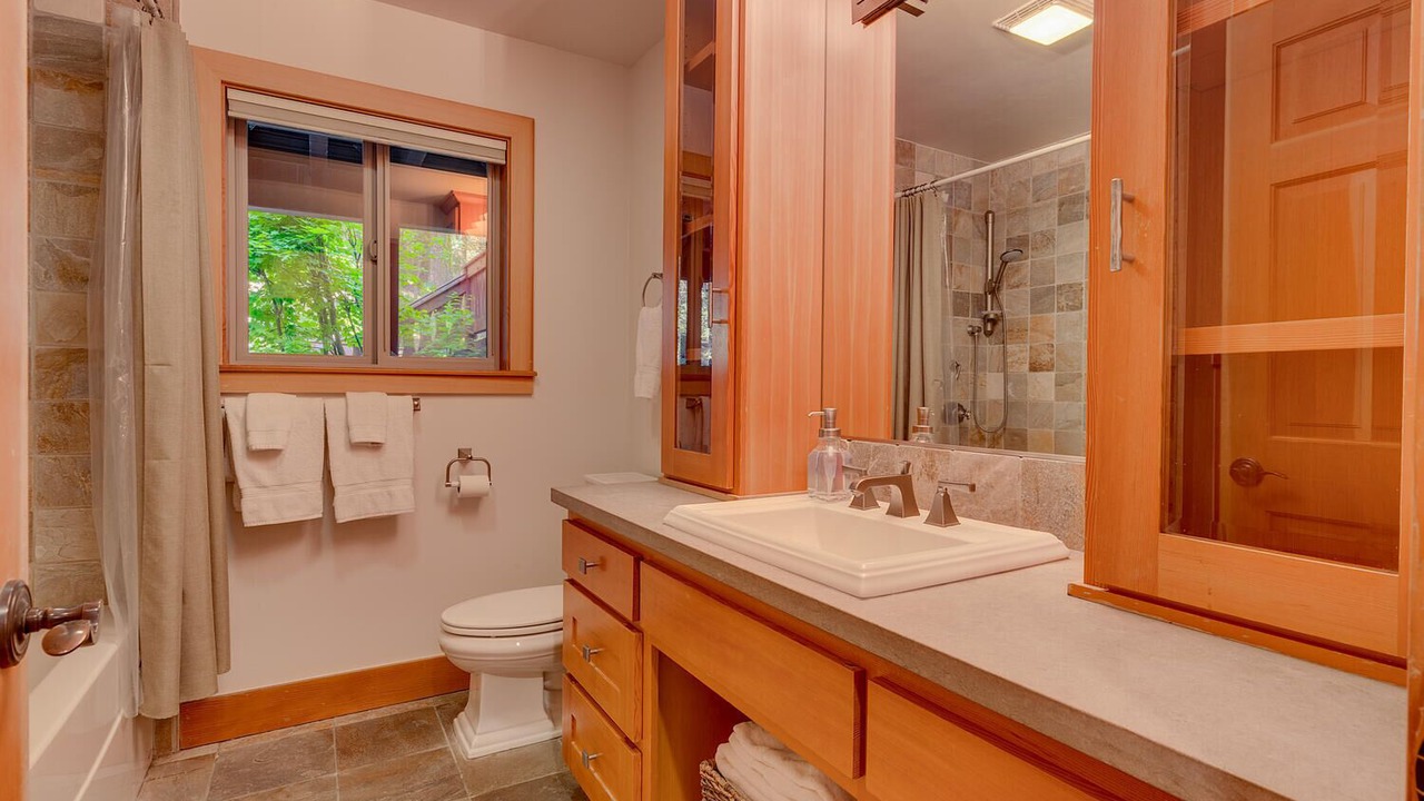 Photo of Bathroom in Tahoe Pines