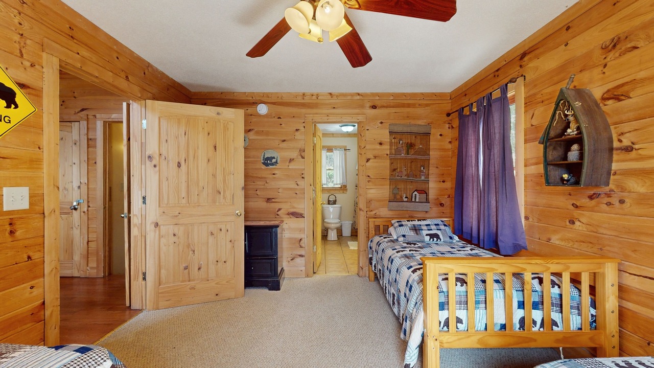 Photo of Bedroom in Sautee Nacoochee