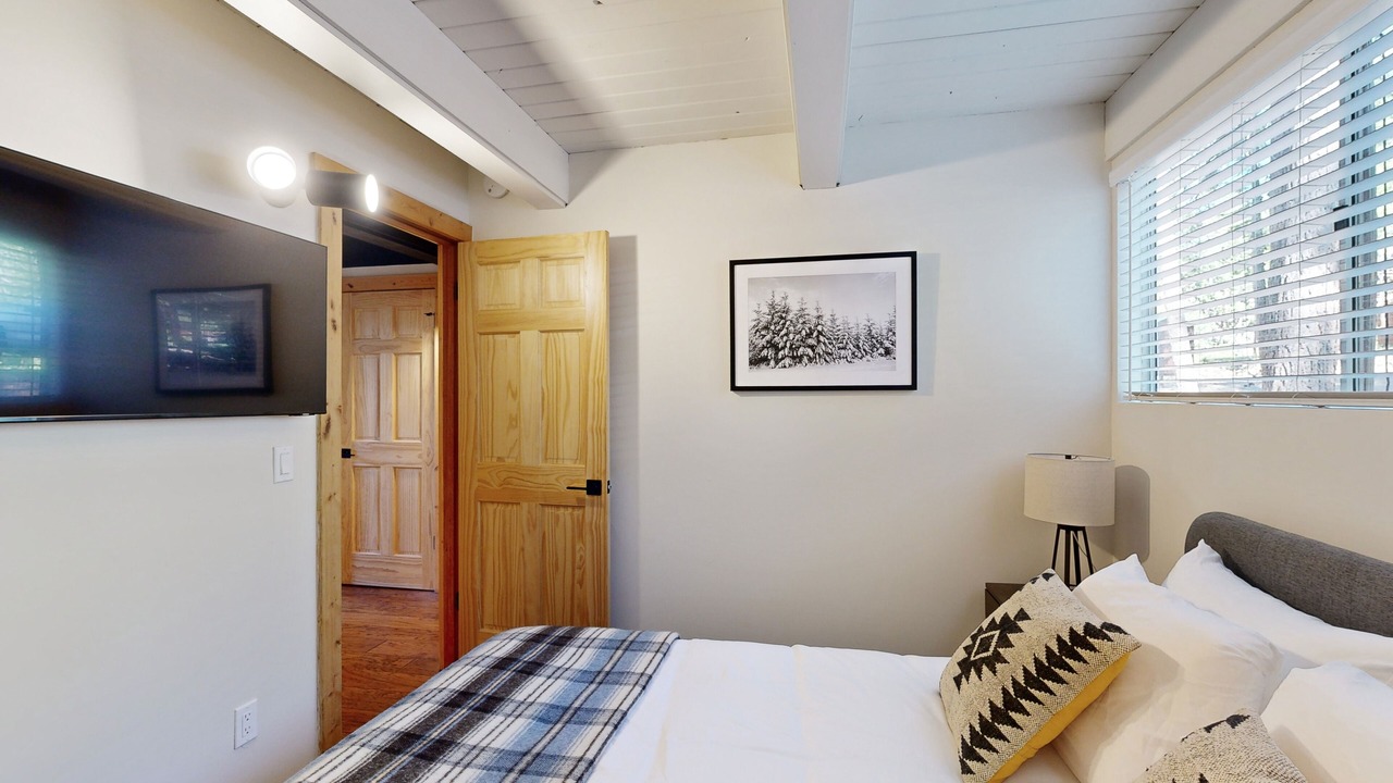 Photo of Bedroom in Kings Beach