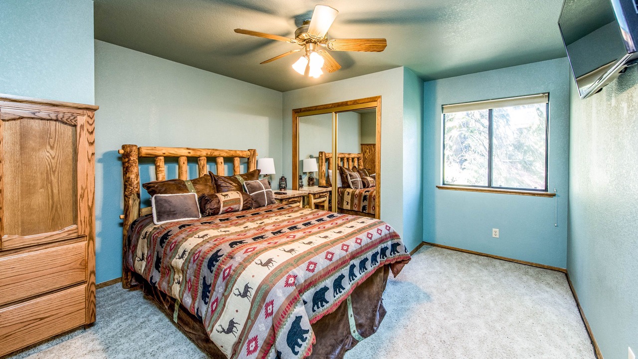Photo of Bedroom in Shaver Lake
