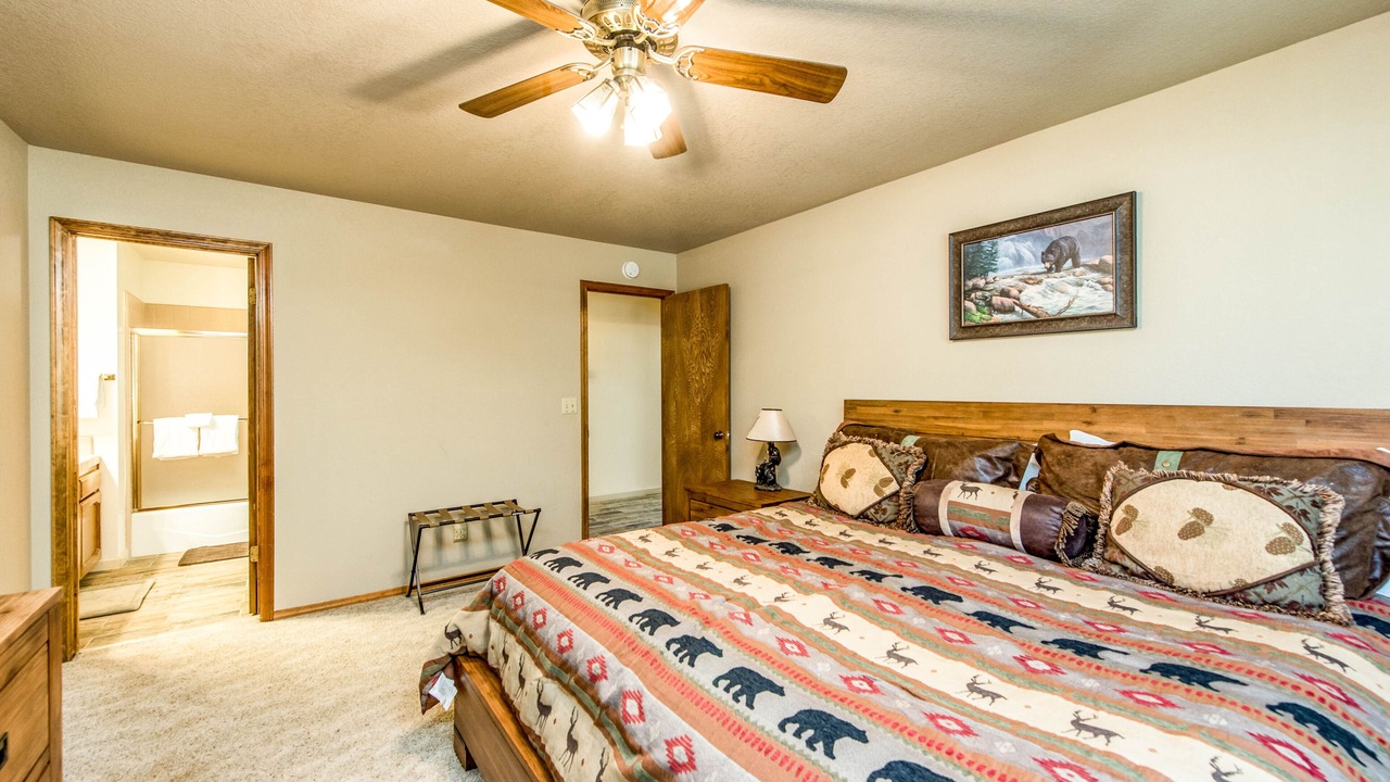 Photo of Bedroom in Shaver Lake