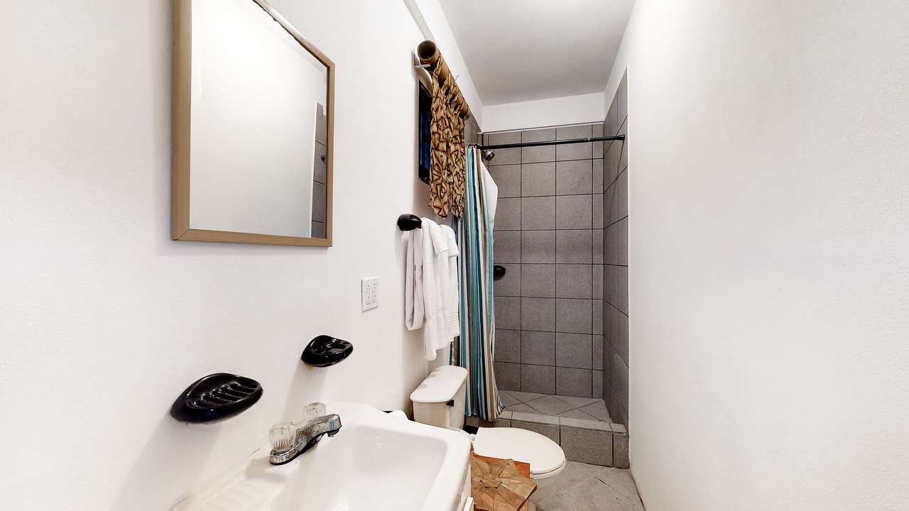 Photo of Bathroom in Caye Caulker