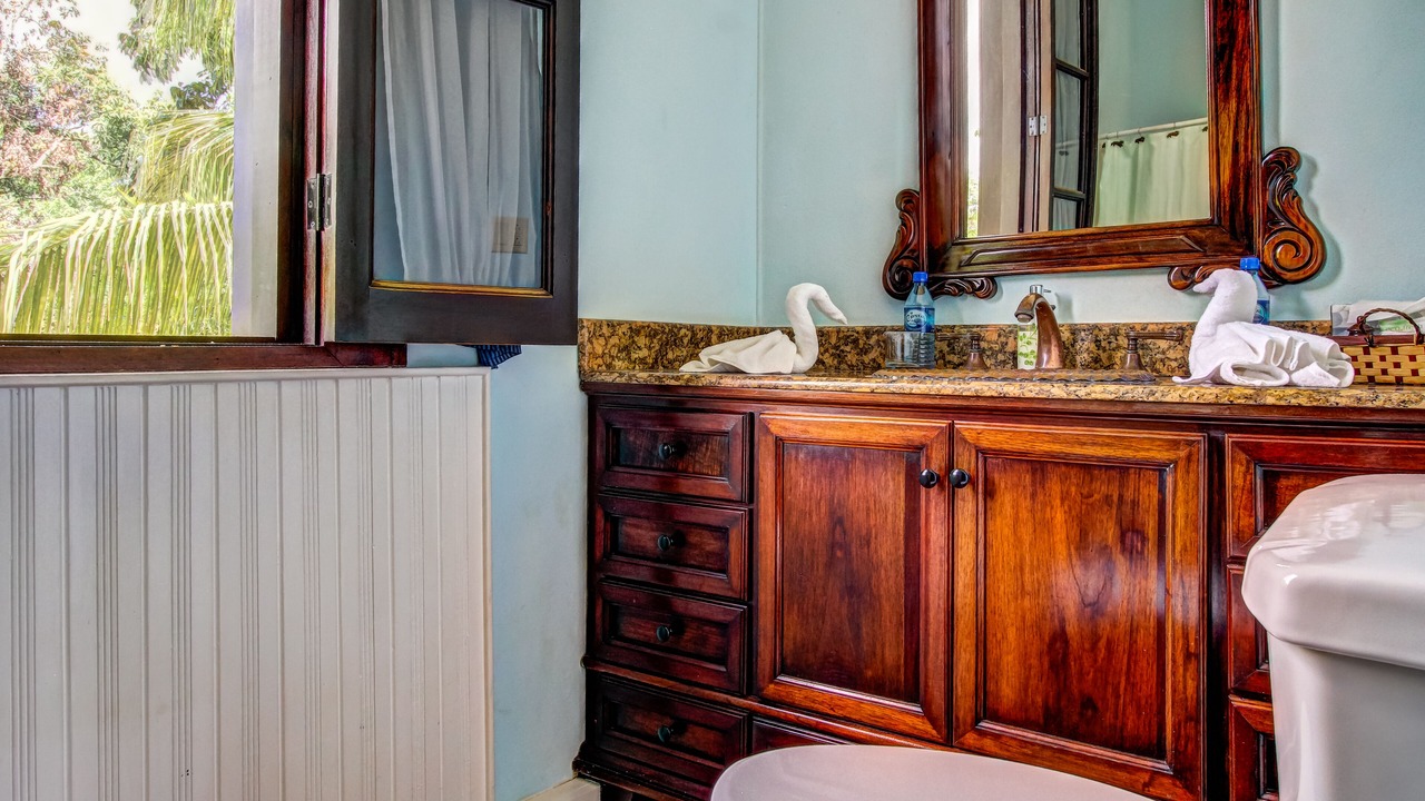 Photo of Bathroom in Bullet Tree Falls