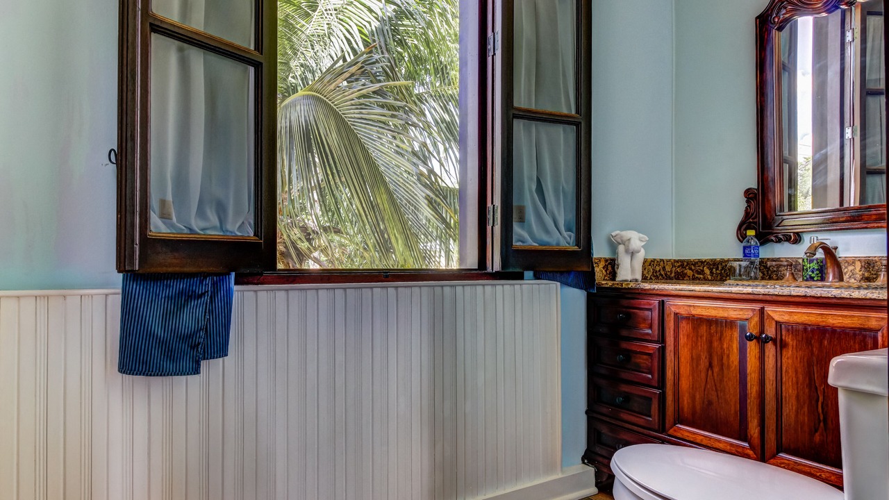 Photo of Bathroom in Bullet Tree Falls