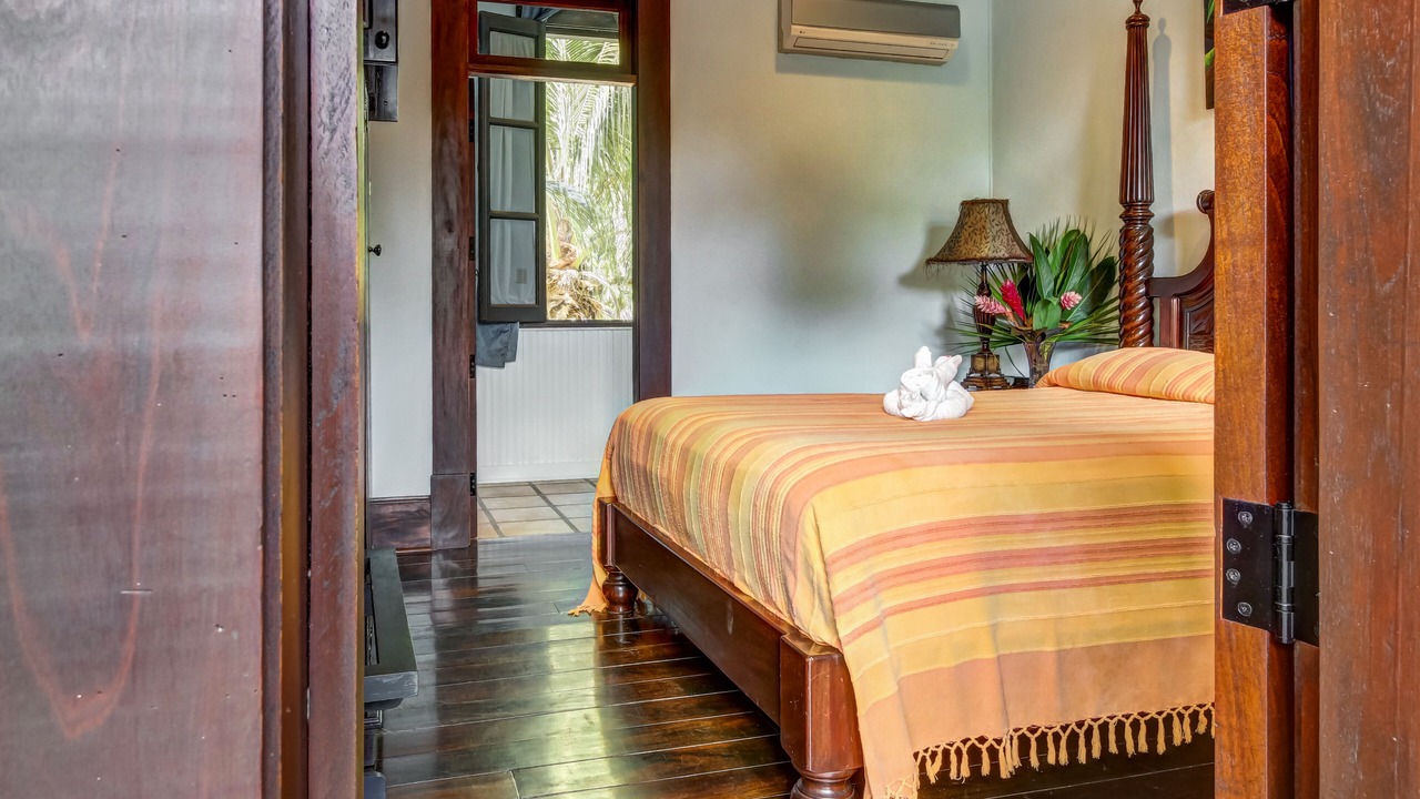 Photo of Bedroom in Bullet Tree Falls