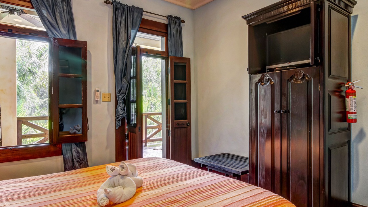 Photo of Bedroom in Bullet Tree Falls