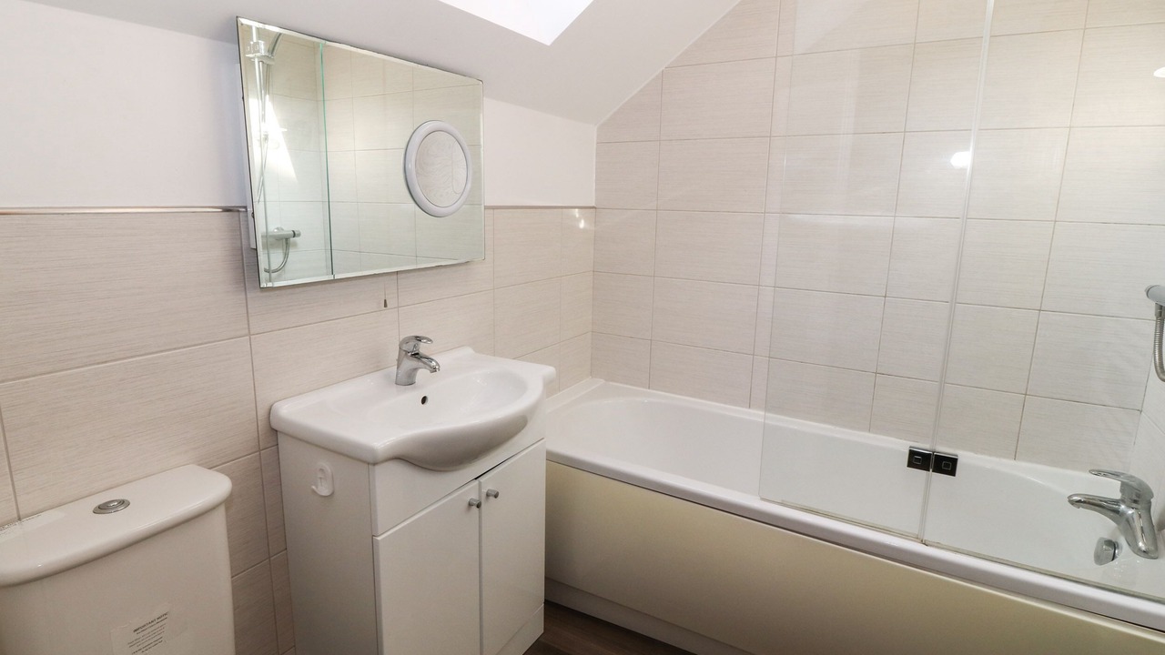 Photo of Bathroom in Aberdaron