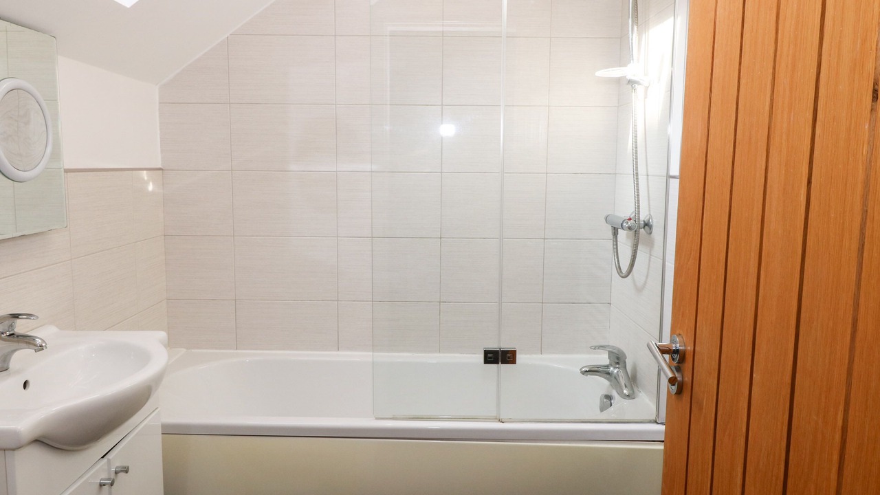 Photo of Bathroom in Aberdaron