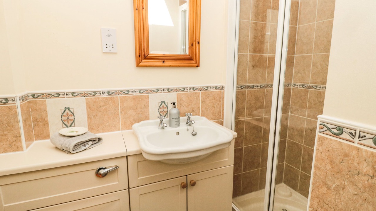 Photo of Bathroom in Duns