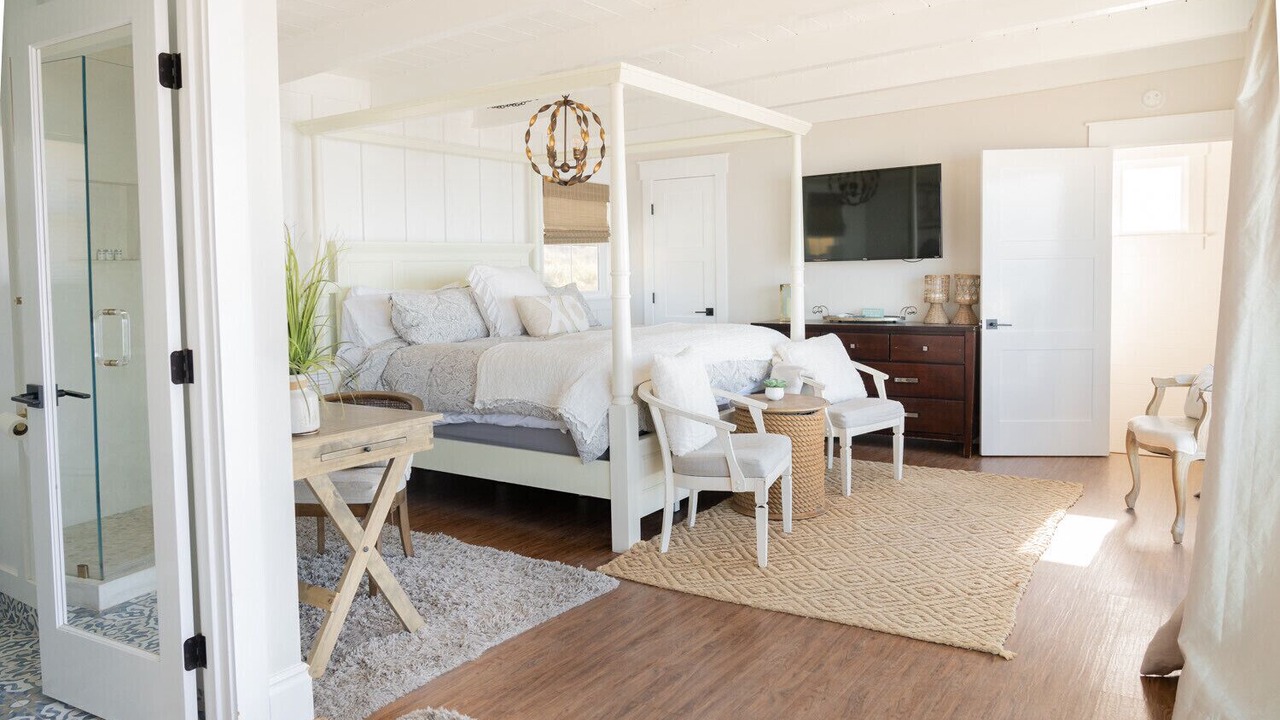 Photo of Bedroom in Faria Beach