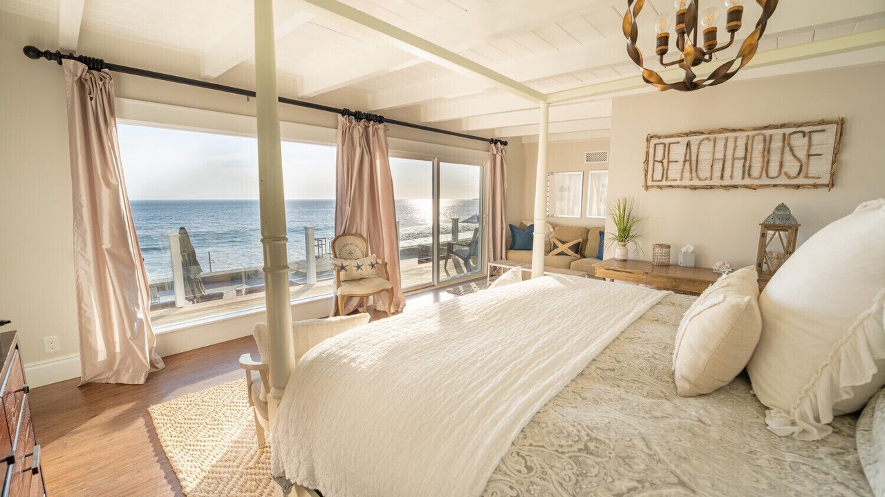 Photo of Bedroom in Faria Beach