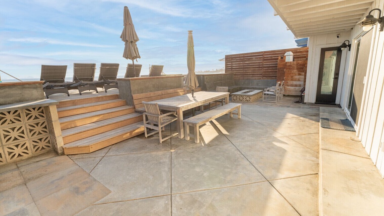 Photo of Outdoor in Faria Beach