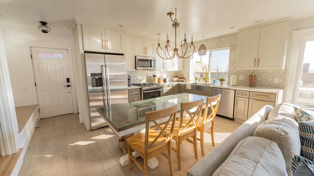 Photo of Kitchen in Faria Beach
