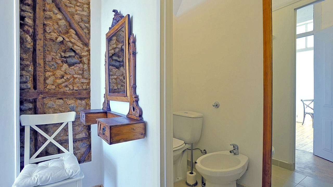 Photo of Bathroom in Alfama