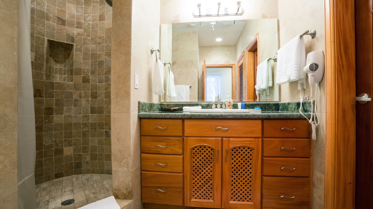Photo of Bathroom in Lawson Rock