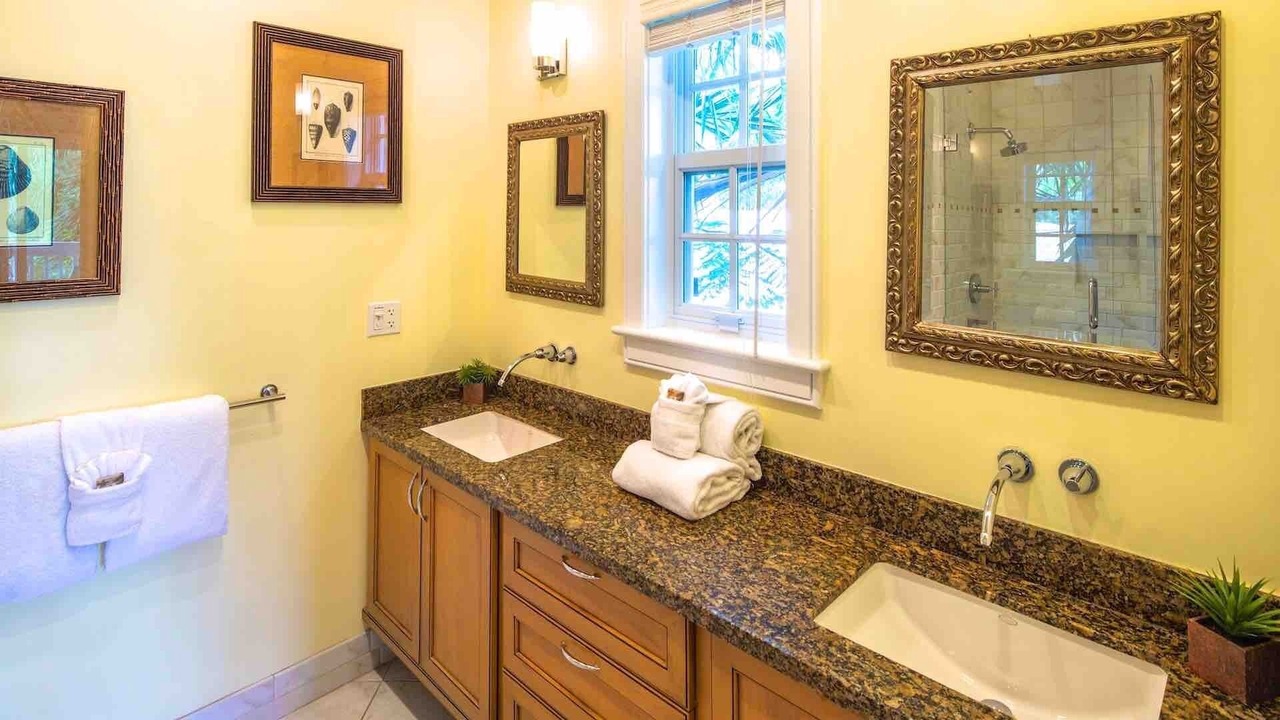 Photo of Bathroom in Old Town