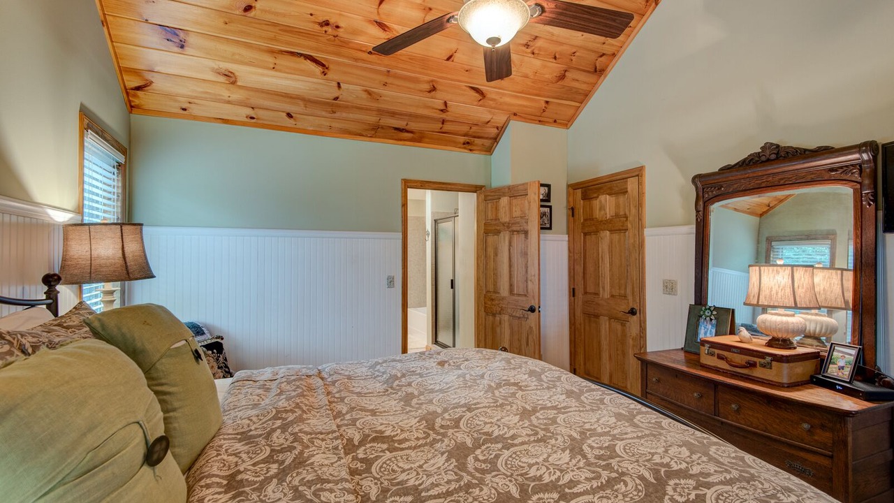 Photo of Bedroom in Boone