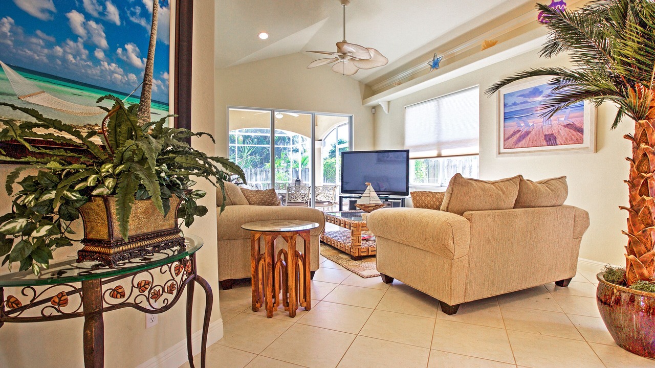 Photo of Livingroom in Naples Park