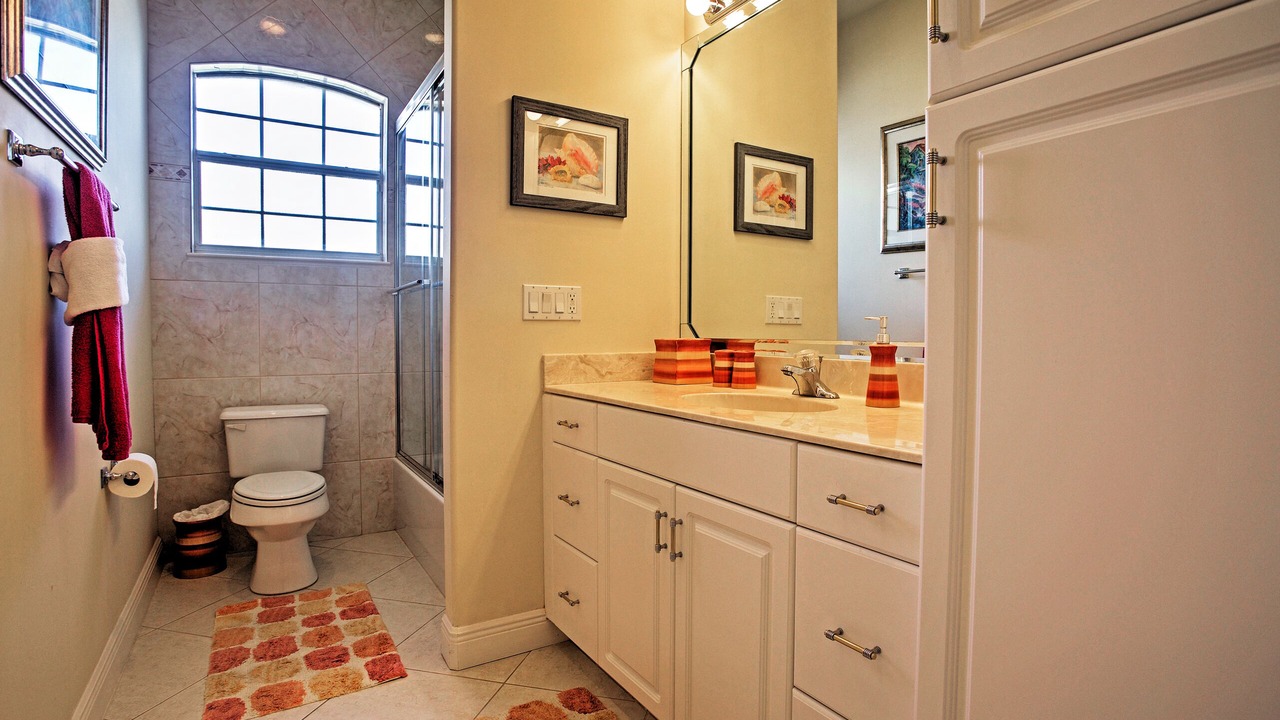 Photo of Bathroom in Naples Park