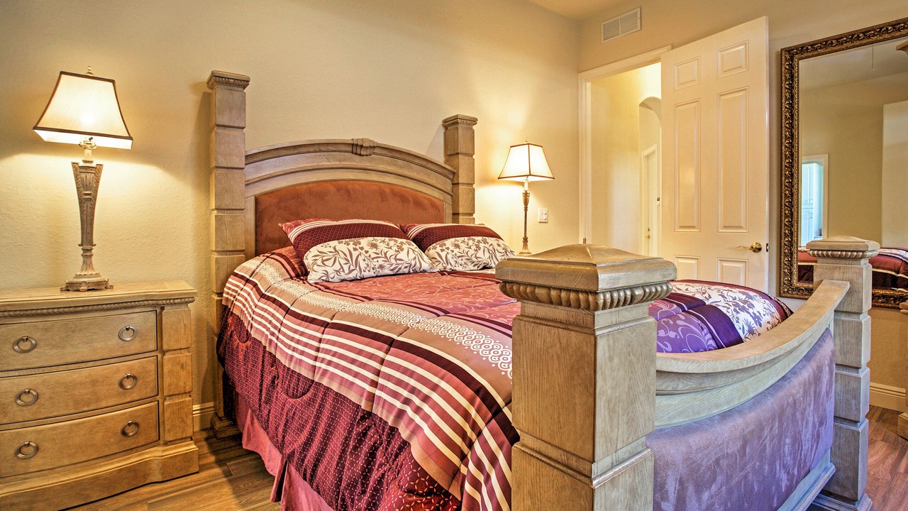 Photo of Bedroom in Naples Park