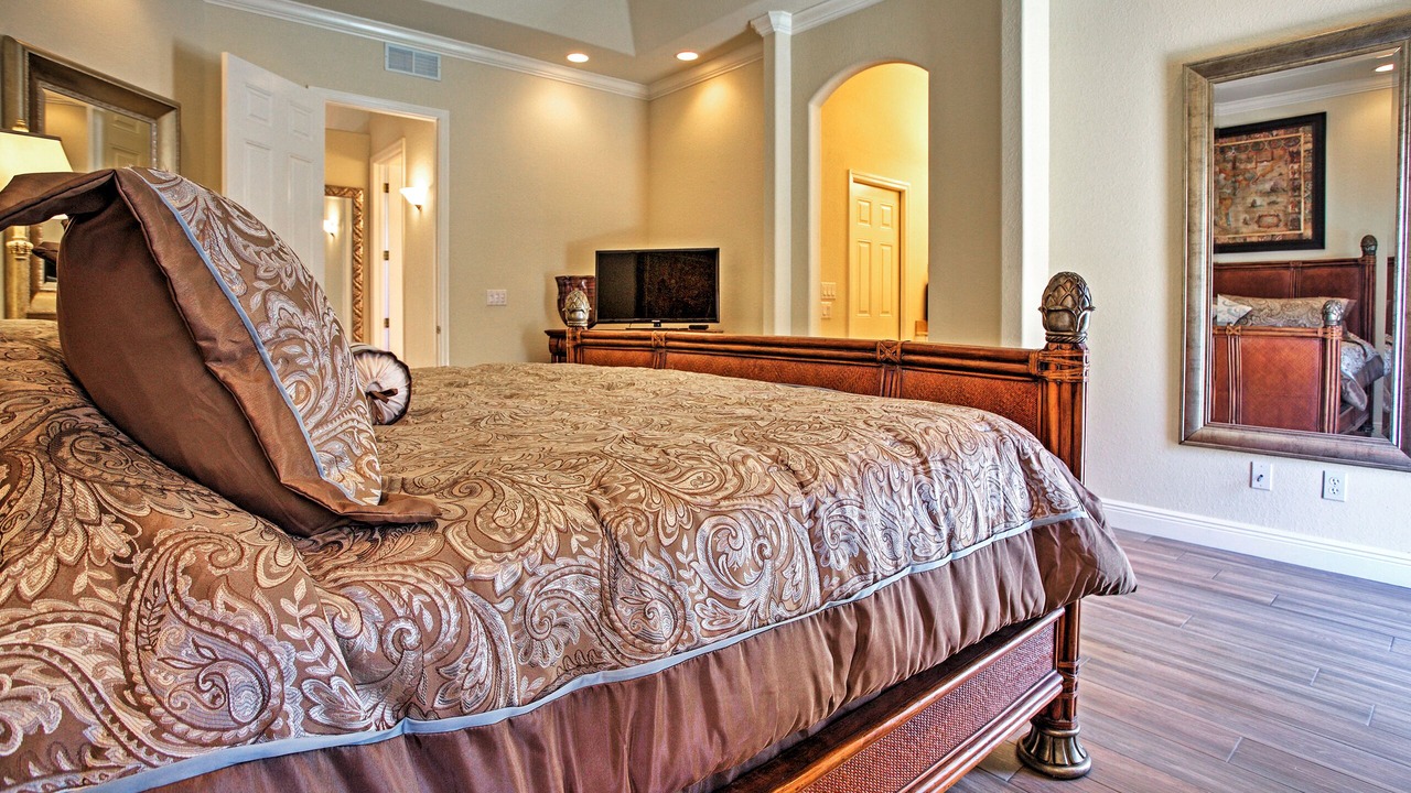 Photo of Bedroom in Naples Park