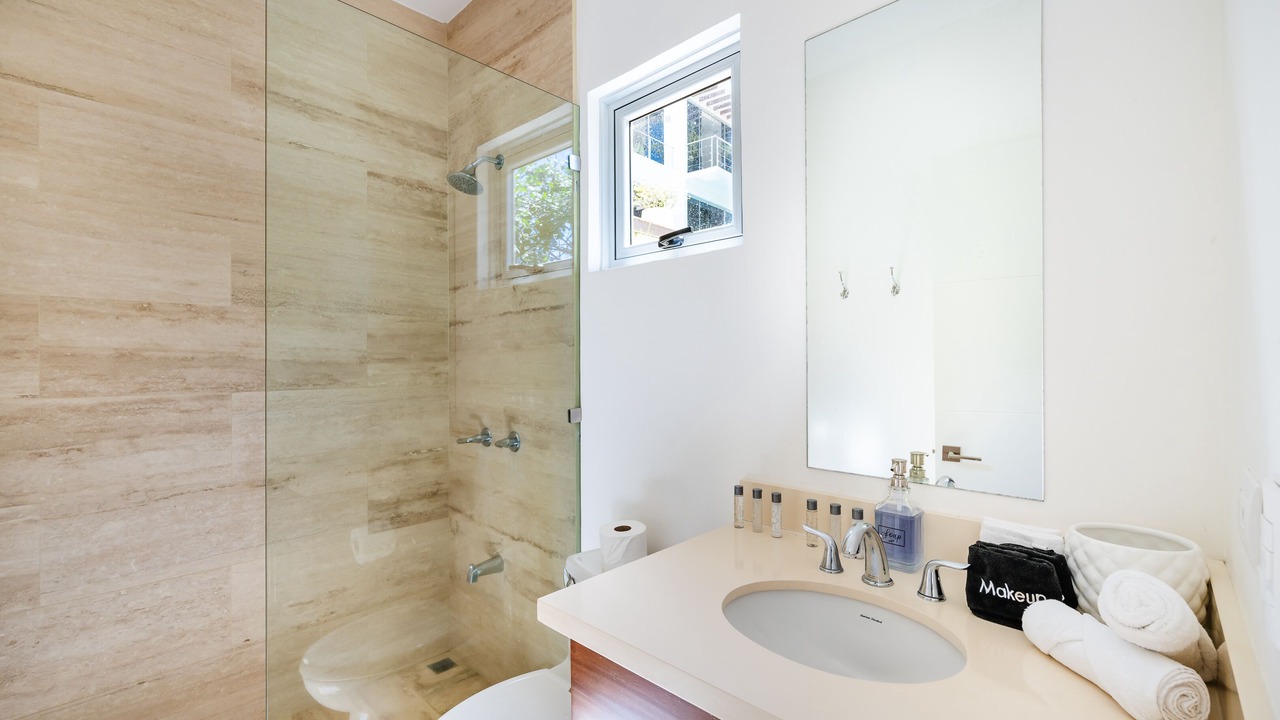 Photo of Bathroom in Tamarindo