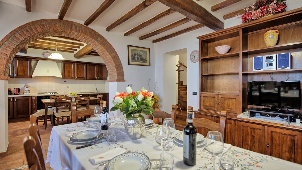 Photo of Livingroom in Portole