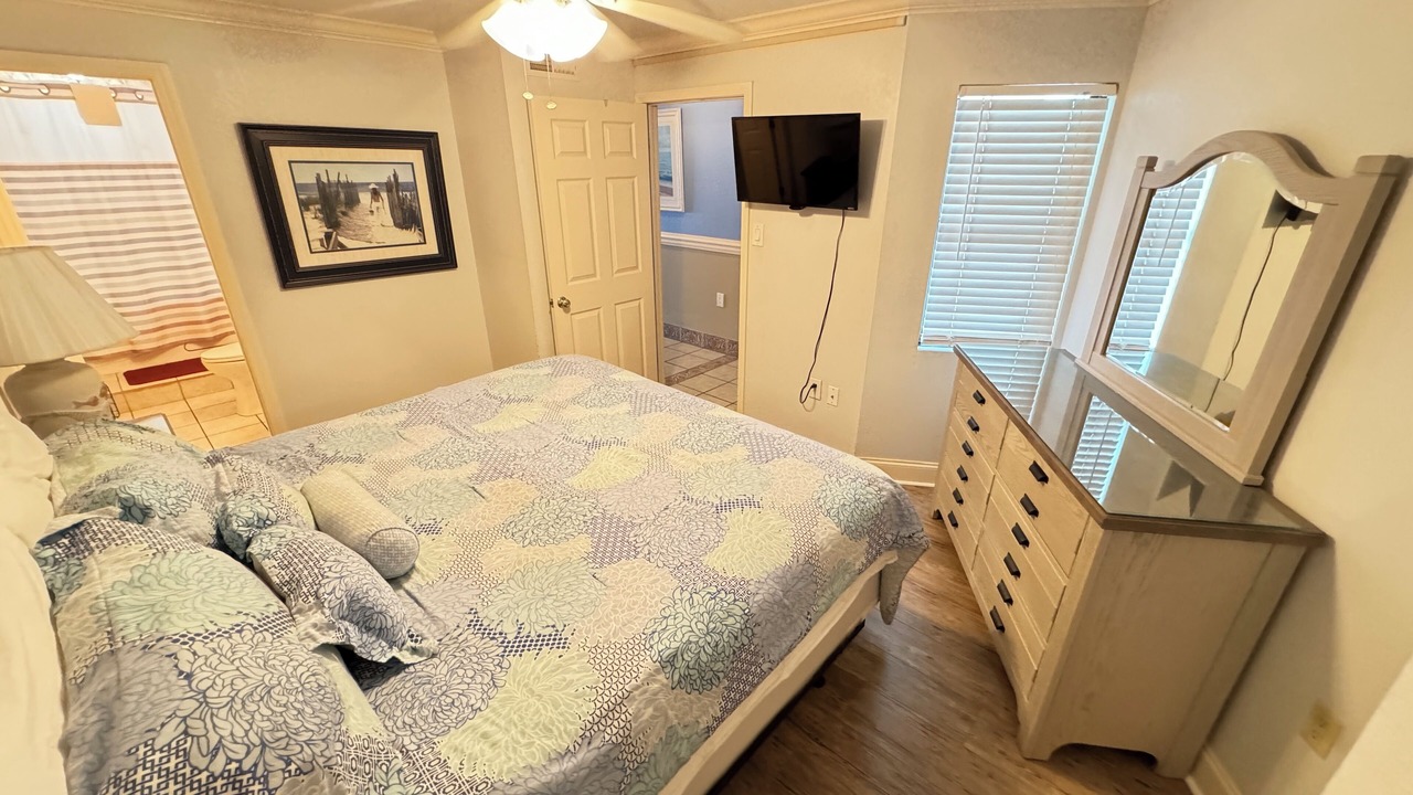 Photo of Bedroom in Garden City