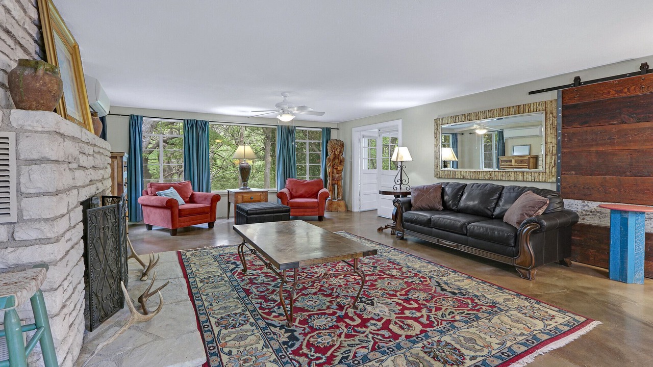 Photo of Bedroom in Wimberley