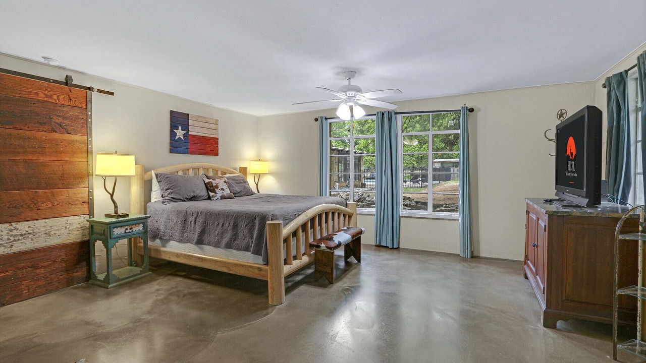 Photo of Bedroom in Wimberley